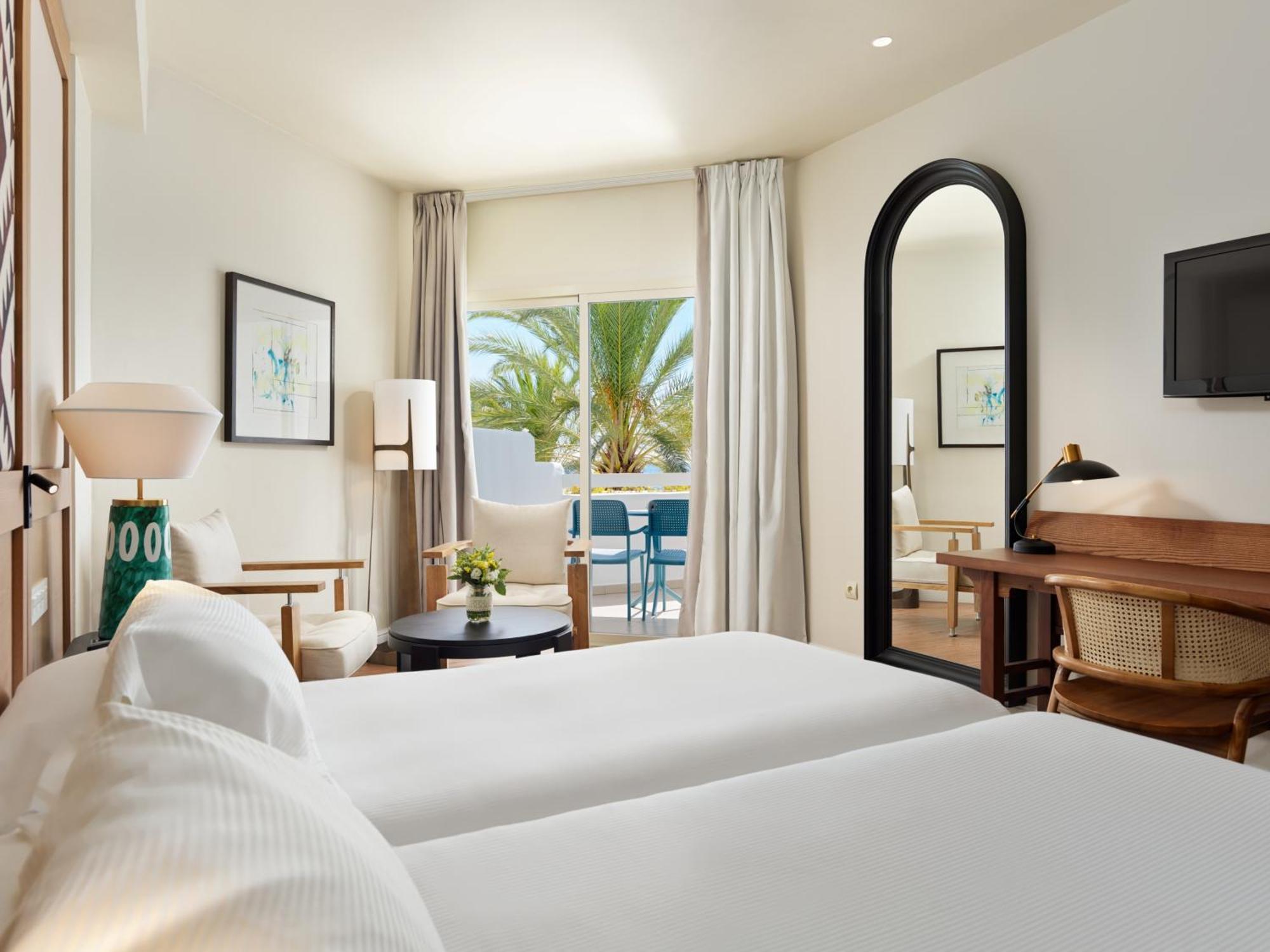 H10 Estepona Palace Exterior photo