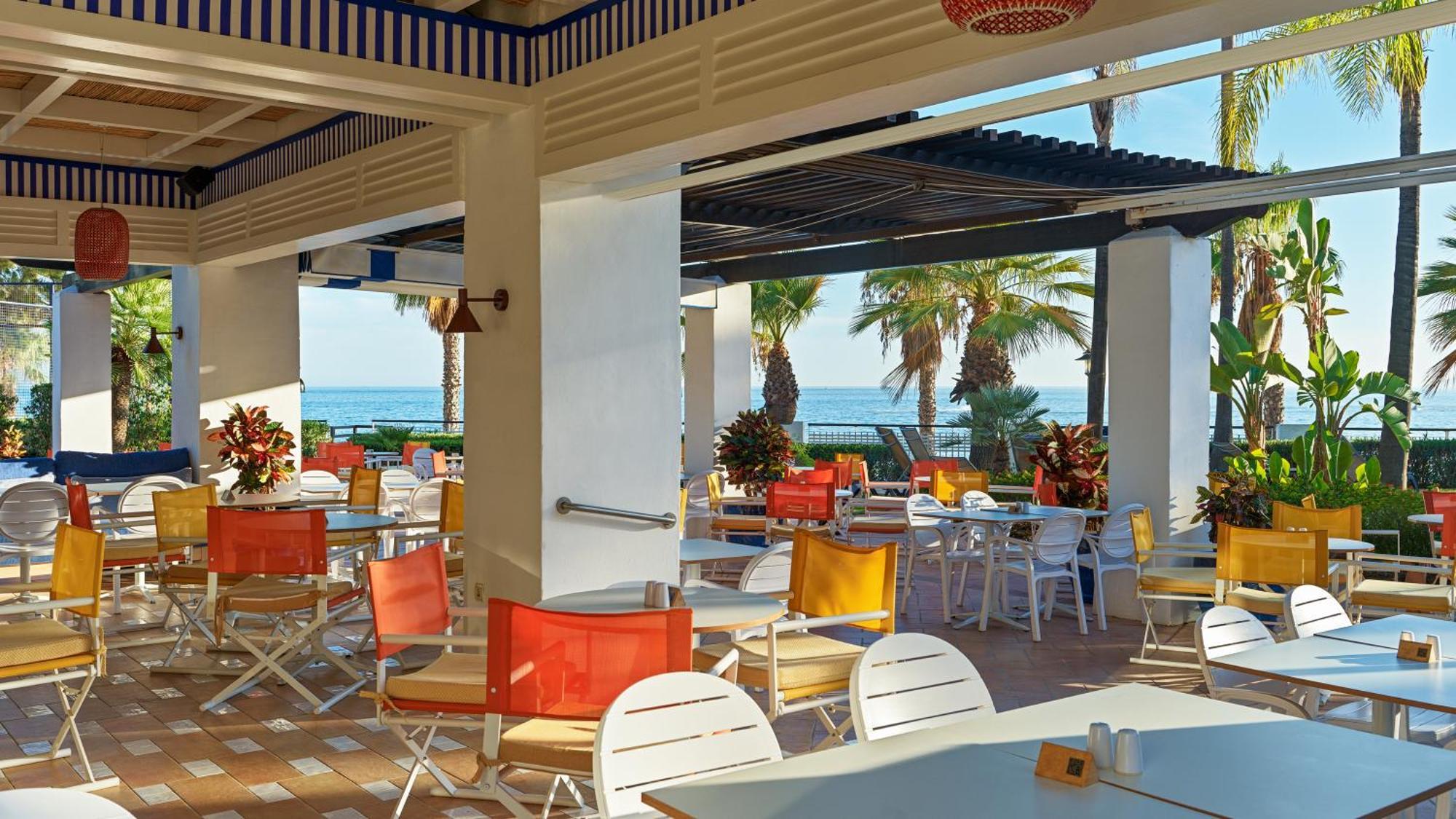 H10 Estepona Palace Exterior photo